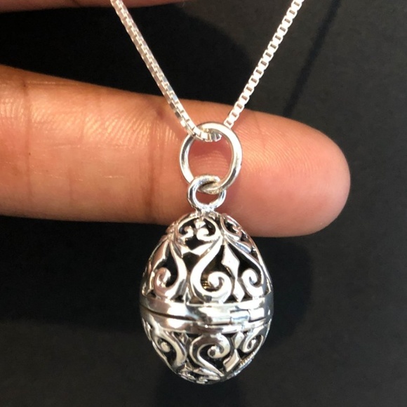 Sterling Silver Filigree Egg  Locket Necklace - Picture 4 of 8